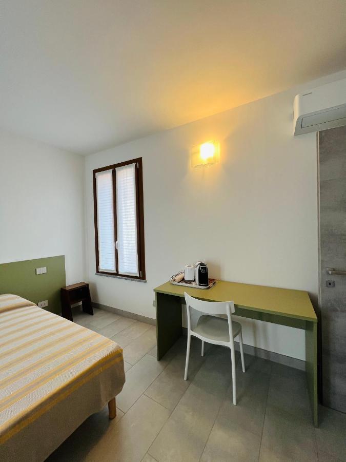 La Ringhiera Hotel โนวารา ภายนอก รูปภาพ