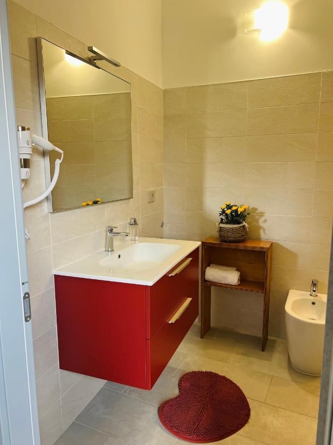 La Ringhiera Hotel โนวารา ภายนอก รูปภาพ